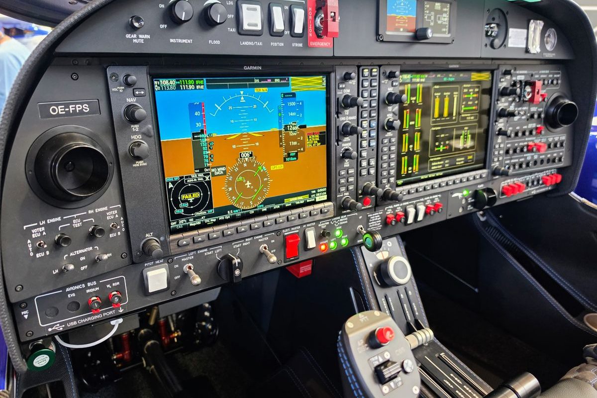 Avionics chassis and cooling plate
