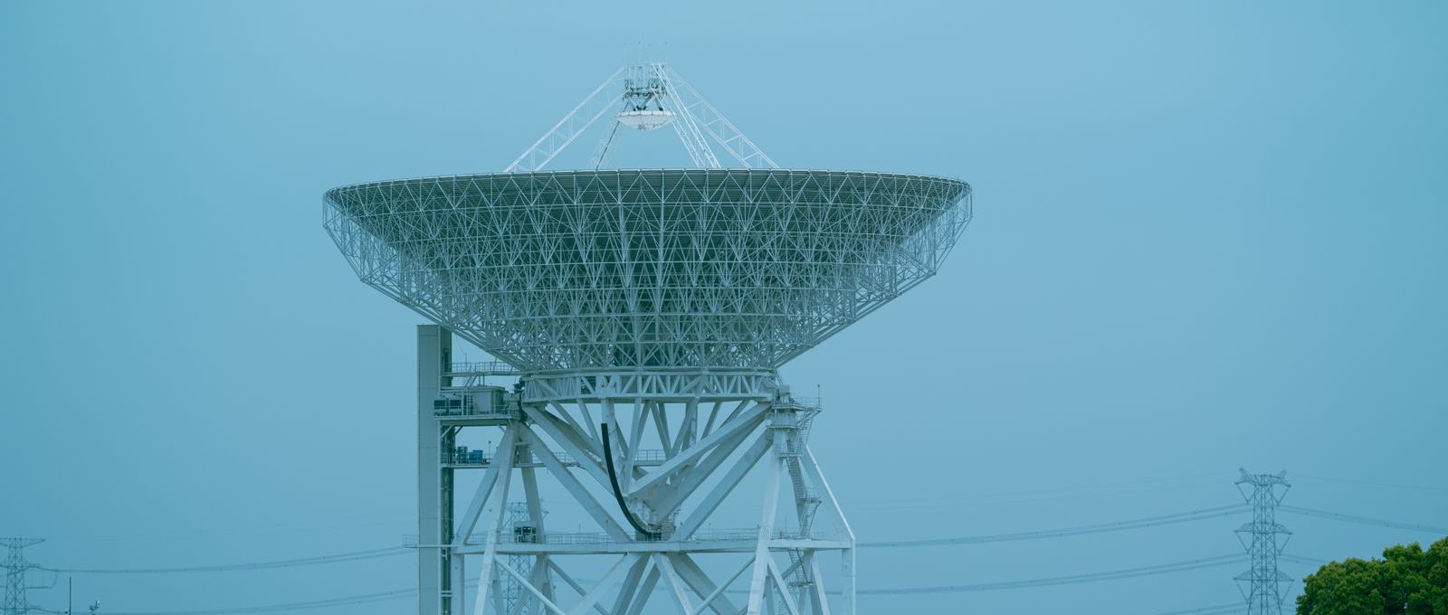 Satellite & Communications cover β CNC machining services